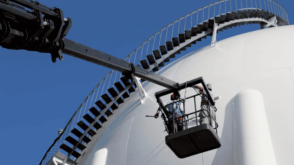 Tehokkaat ja joustavat ratkaisut kemianteollisuuden säiliöiden tyhjennys- ja pesuprojekteihin - Epetek